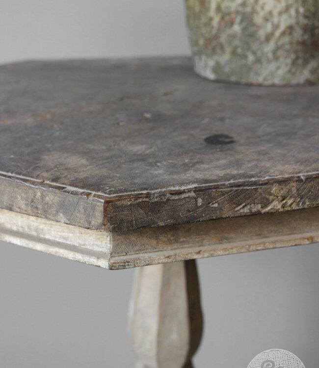 Be-Uniq Antieke Wijntafel | Indonesië | H78 x B60 x D60 cm