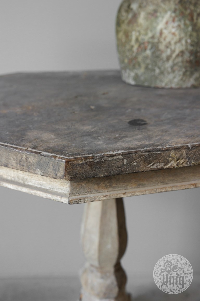 Be-Uniq Antieke Wijntafel | Indonesië | H78 x B60 x D60 cm