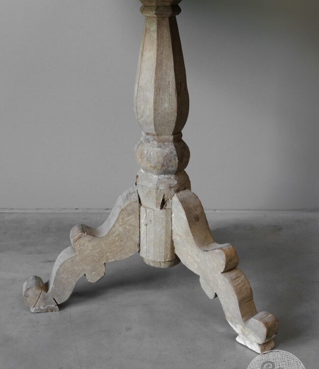 Be-Uniq Antieke Wijntafel | Indonesië | H78 x B60 x D60 cm