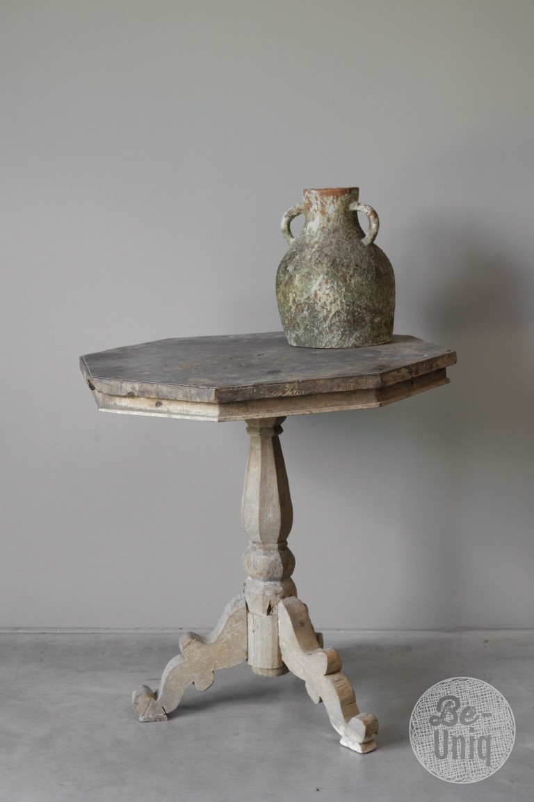 Be-Uniq Antieke Wijntafel | Indonesië | H78 x B60 x D60 cm
