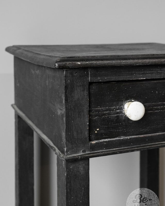 Be-Uniq Oude Bijzettafel | India | H75 x B45 x D45 cm