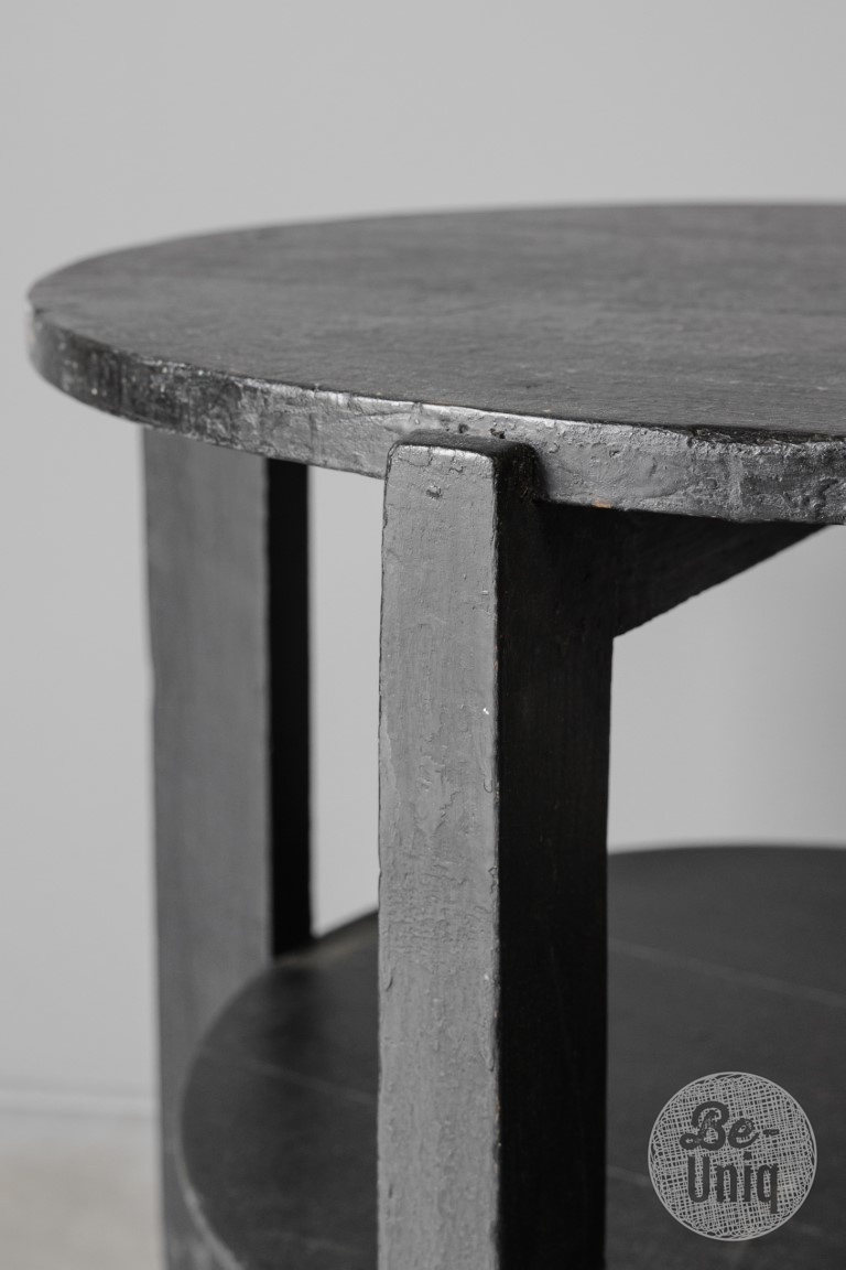 Be-Uniq Unieke Oude Bijzettafel | India | H55 x D55 cm
