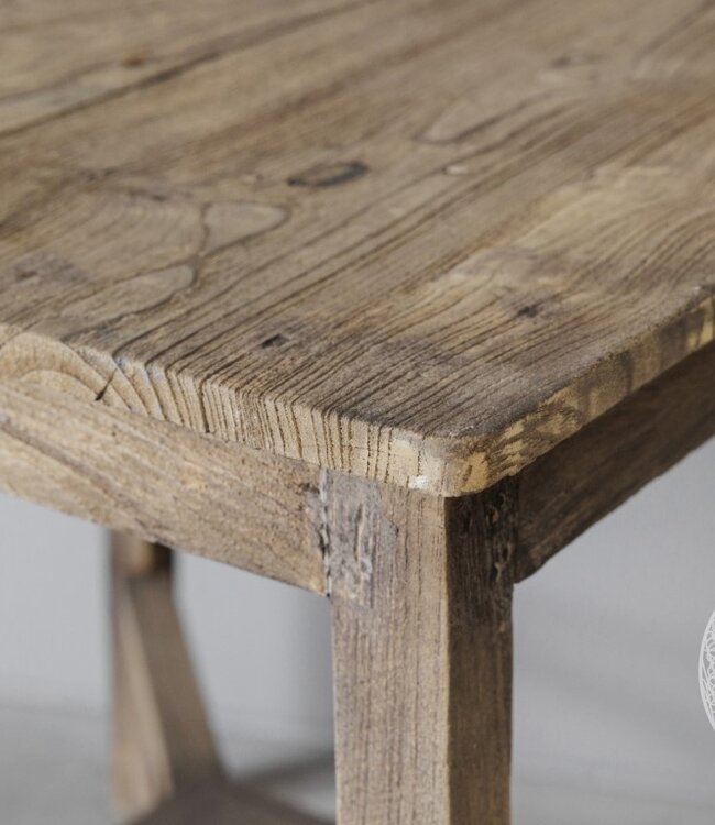 Be-Uniq Authentieke Oude Bijzettafel | India | H60 x B60 x D60 cm