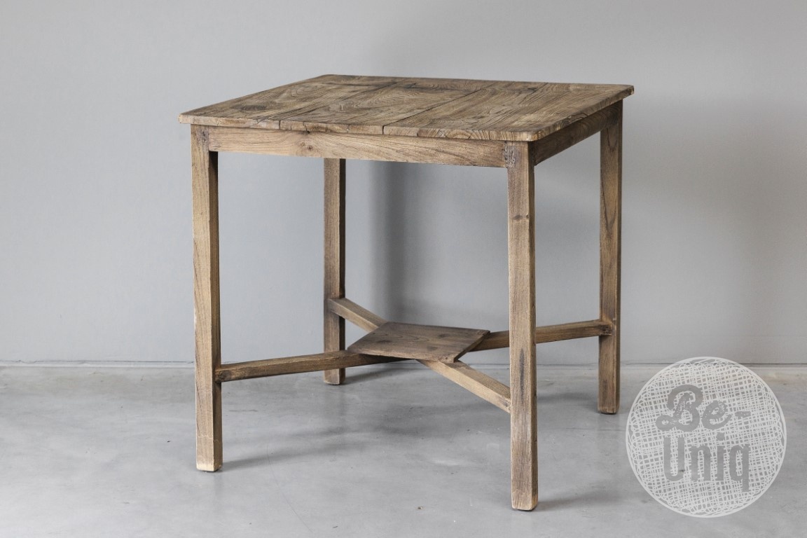 Be-Uniq Authentieke Oude Bijzettafel | India | H60 x B60 x D60 cm
