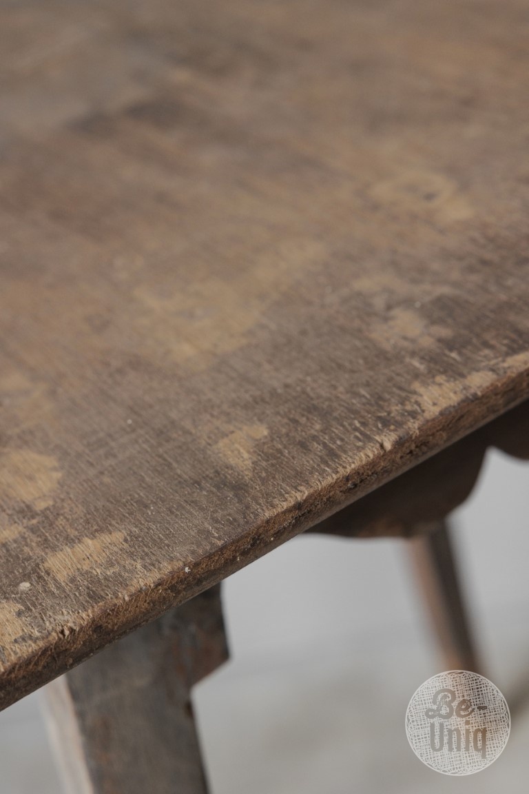 Be-Uniq Oude Bijzettafel | India | H56 x B46 x D46 cm