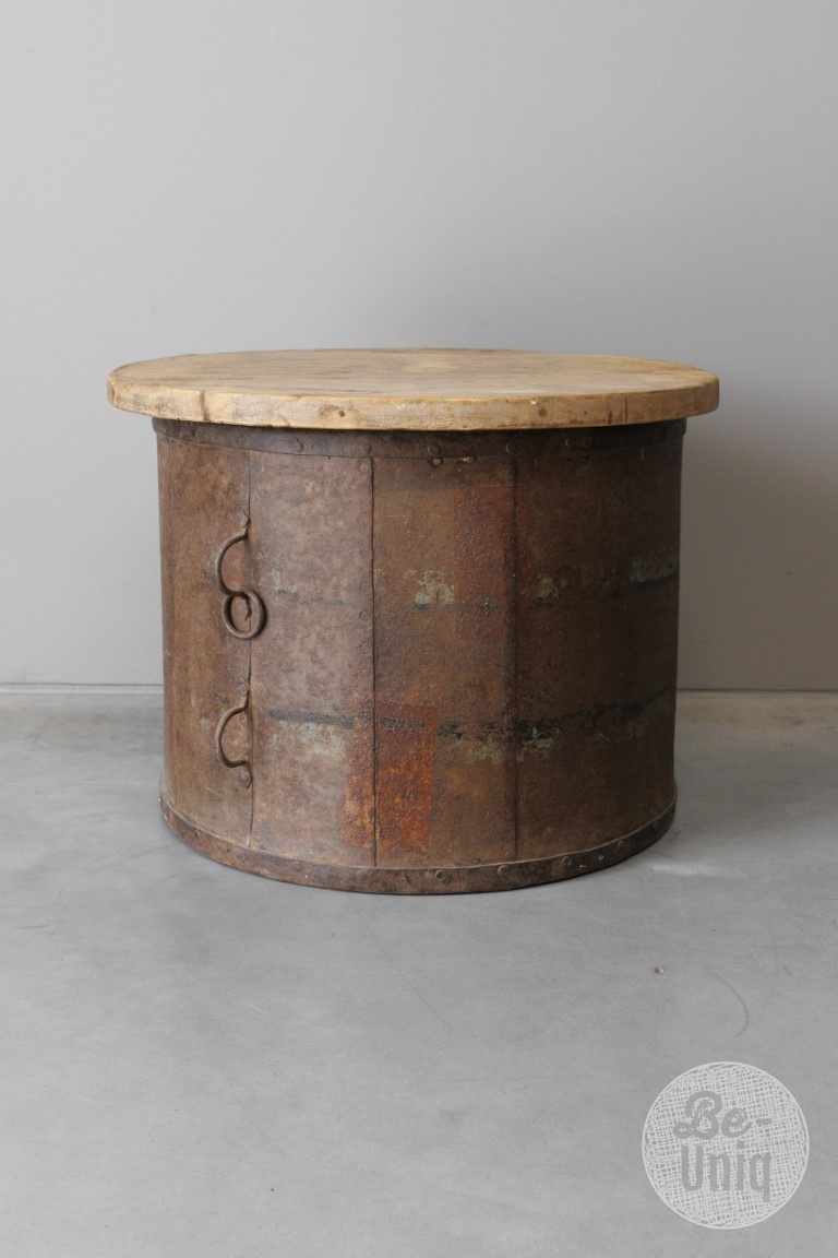 Be-Uniq Bijzettafel | Oude Ton | India | H45 x D57 cm