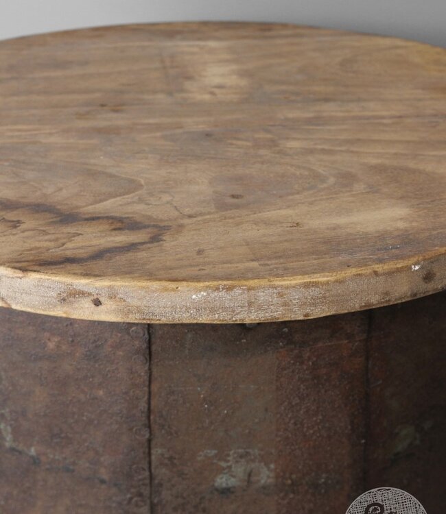 Be-Uniq Bijzettafel | Oude Ton | India | H45 x D57 cm