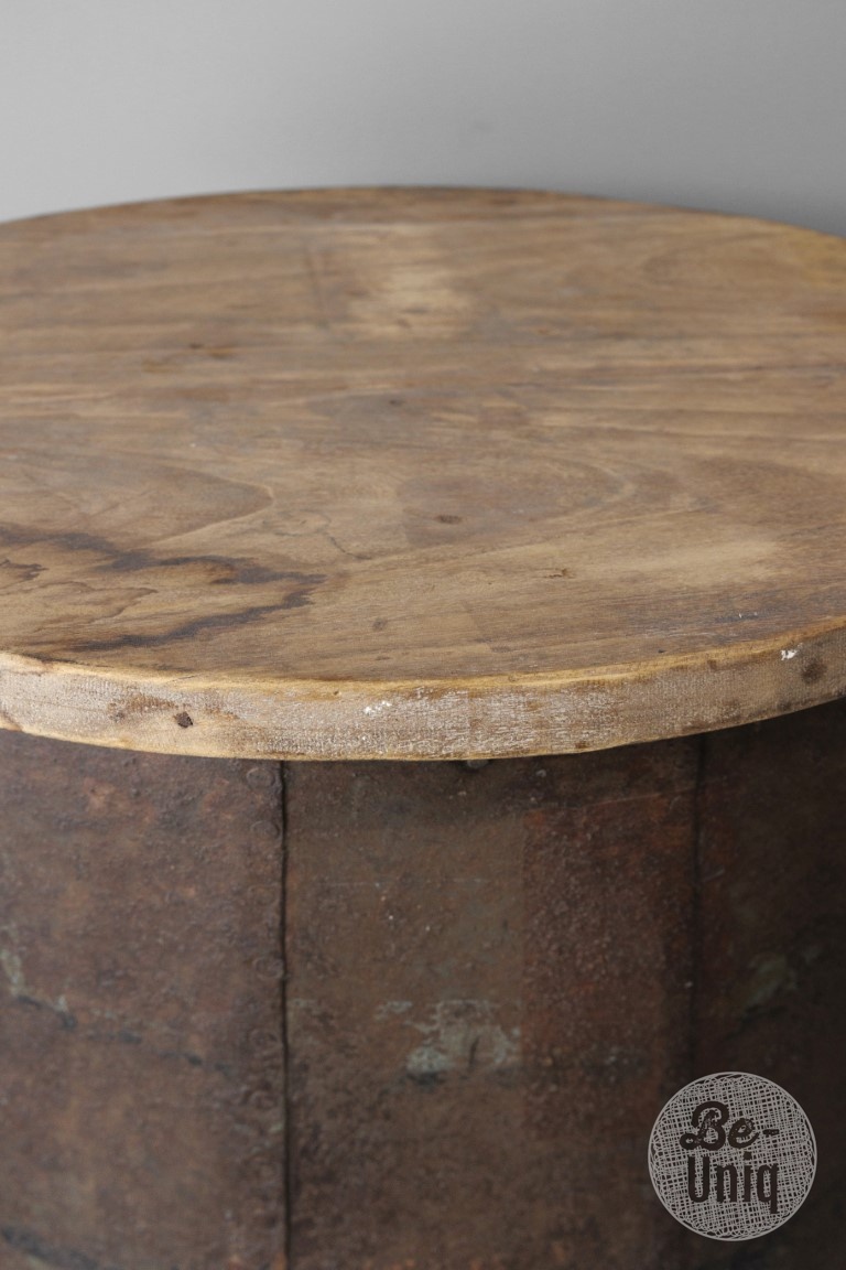 Be-Uniq Bijzettafel | Oude Ton | India | H45 x D57 cm