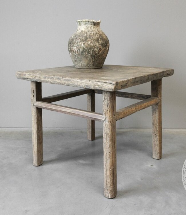 Be-Uniq Oude Bijzettafel | China | 3 Maten Verkrijgbaar