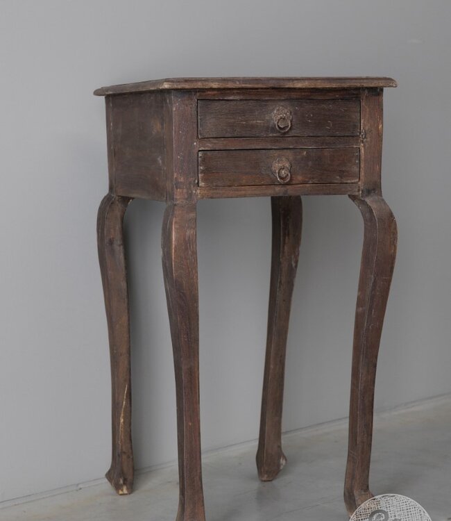 Be-Uniq Oude Bijzettafel | India | H74 x B40 x D40 cm