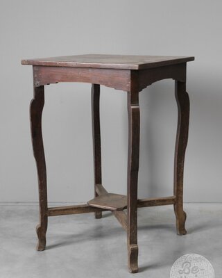 Be-Uniq Oude Bijzettafel | India | H69 x B44 x D45 cm
