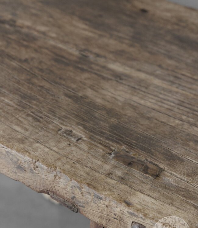 Be-Uniq Oude Bijzettafel | China | H50 x B56 x D44 cm