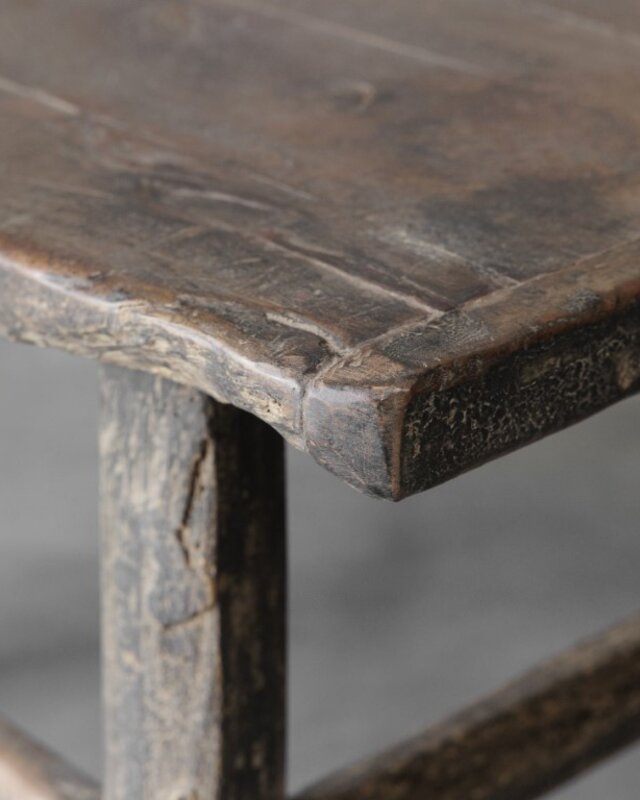 Be-Uniq Oude Bijzettafel | China | H40 x B75 x D62 cm