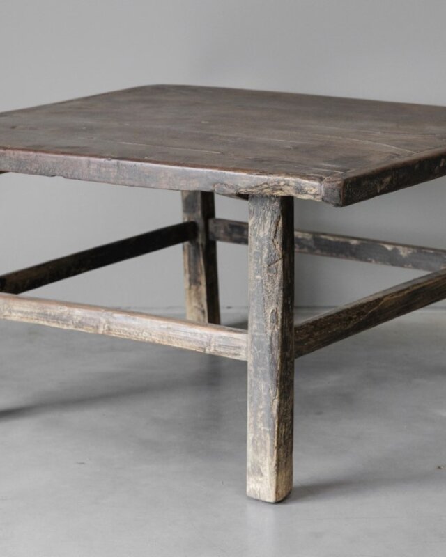 Be-Uniq Oude Bijzettafel | China | H40 x B75 x D62 cm