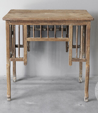 Be-Uniq Oude Verweerde Haltafel | India | H65 x B65 x D44 cm