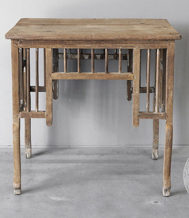Be-Uniq Oude Verweerde Haltafel | India | H65 x B65 x D44 cm