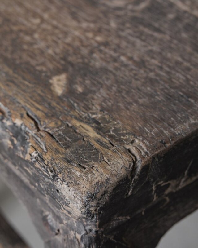 Be-Uniq Origineel Oude Bijzettafel | China | H49 x B44 x D29 cm