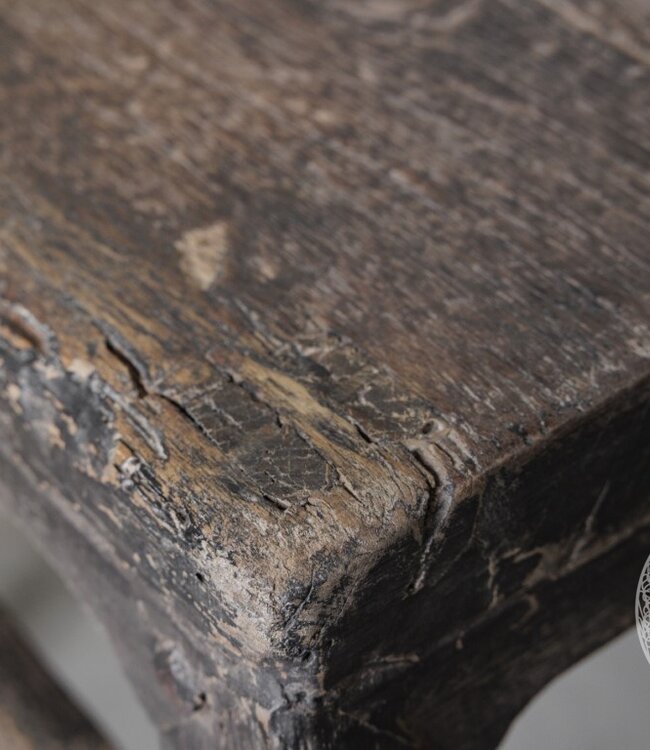 Be-Uniq Origineel Oude Bijzettafel | China | H49 x B44 x D29 cm