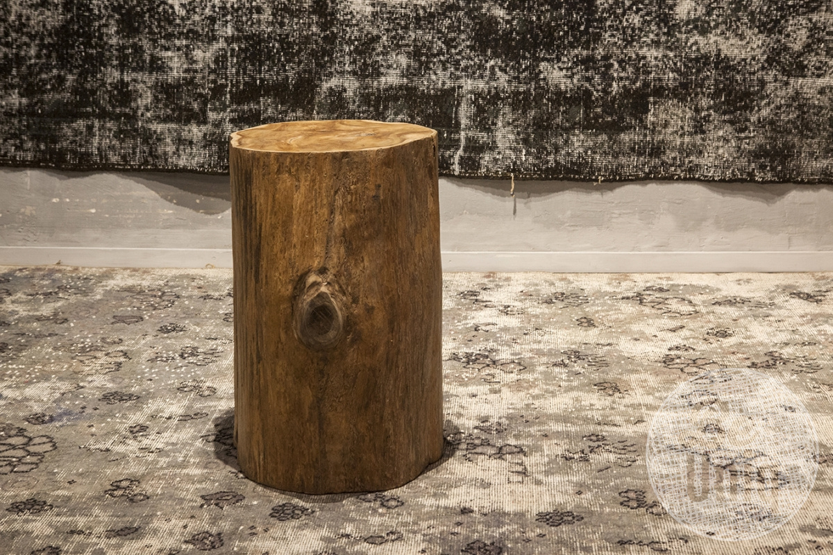 Be-Uniq Hoge Bijzettafel | Hollow | 2 Kleuren Verkrijgbaar