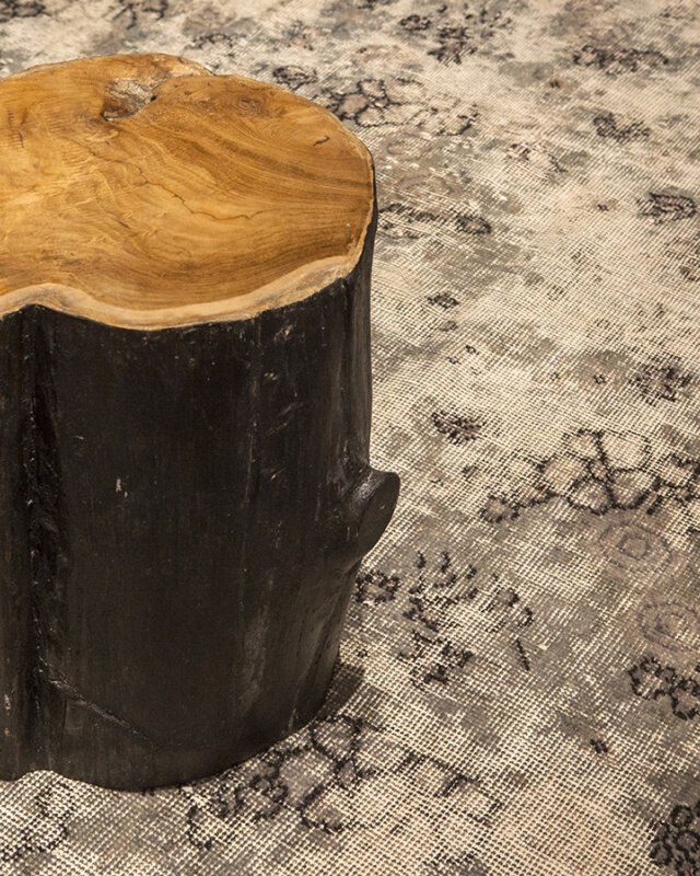 Be-Uniq Hoge Bijzettafel | Log | 2 Kleuren Verkrijgbaar