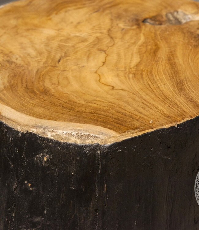 Be-Uniq Hoge Bijzettafel | Hollow | 2 Kleuren Verkrijgbaar