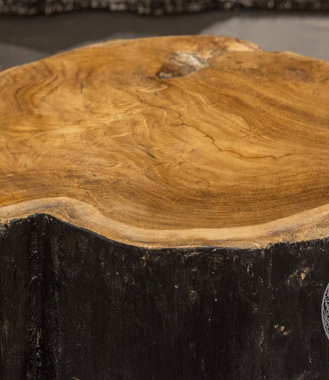 Be-Uniq Hoge Bijzettafel | Hollow | 2 Kleuren Verkrijgbaar