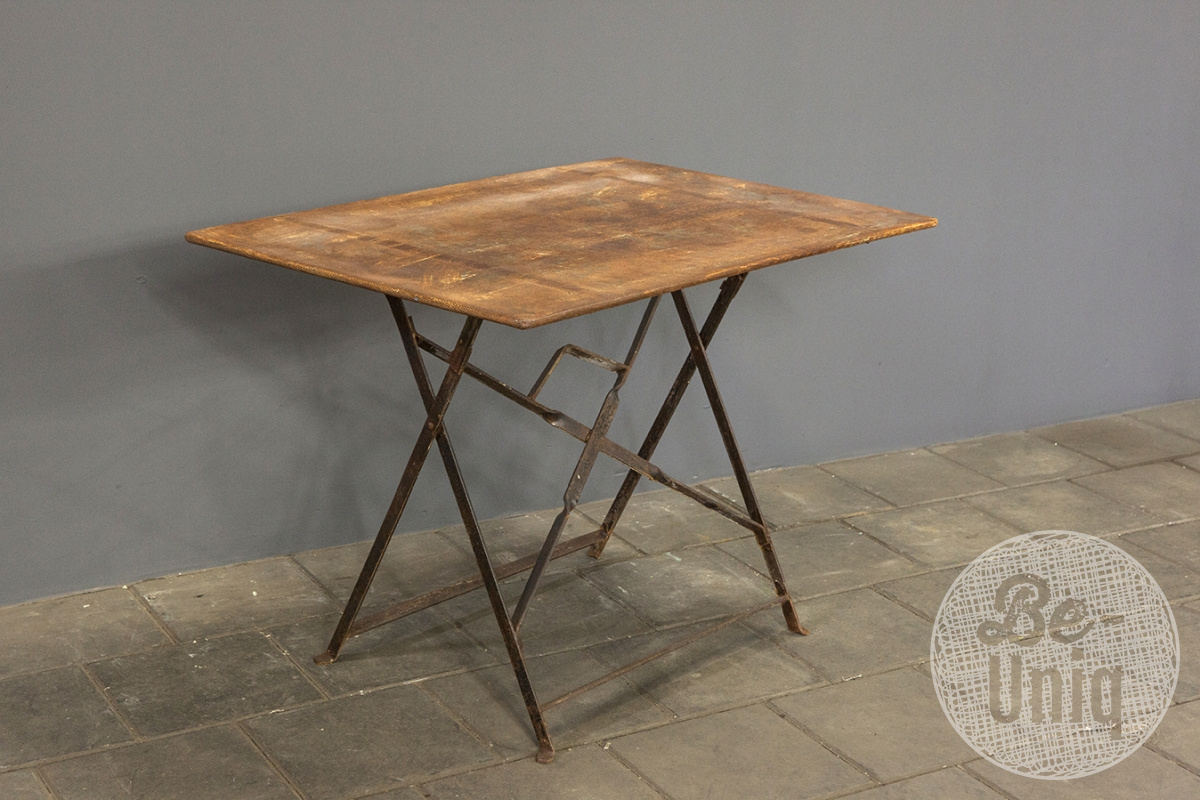 Be-Uniq Verweerde Metalen Klaptafel | India | H72 x B101 x D70 cm