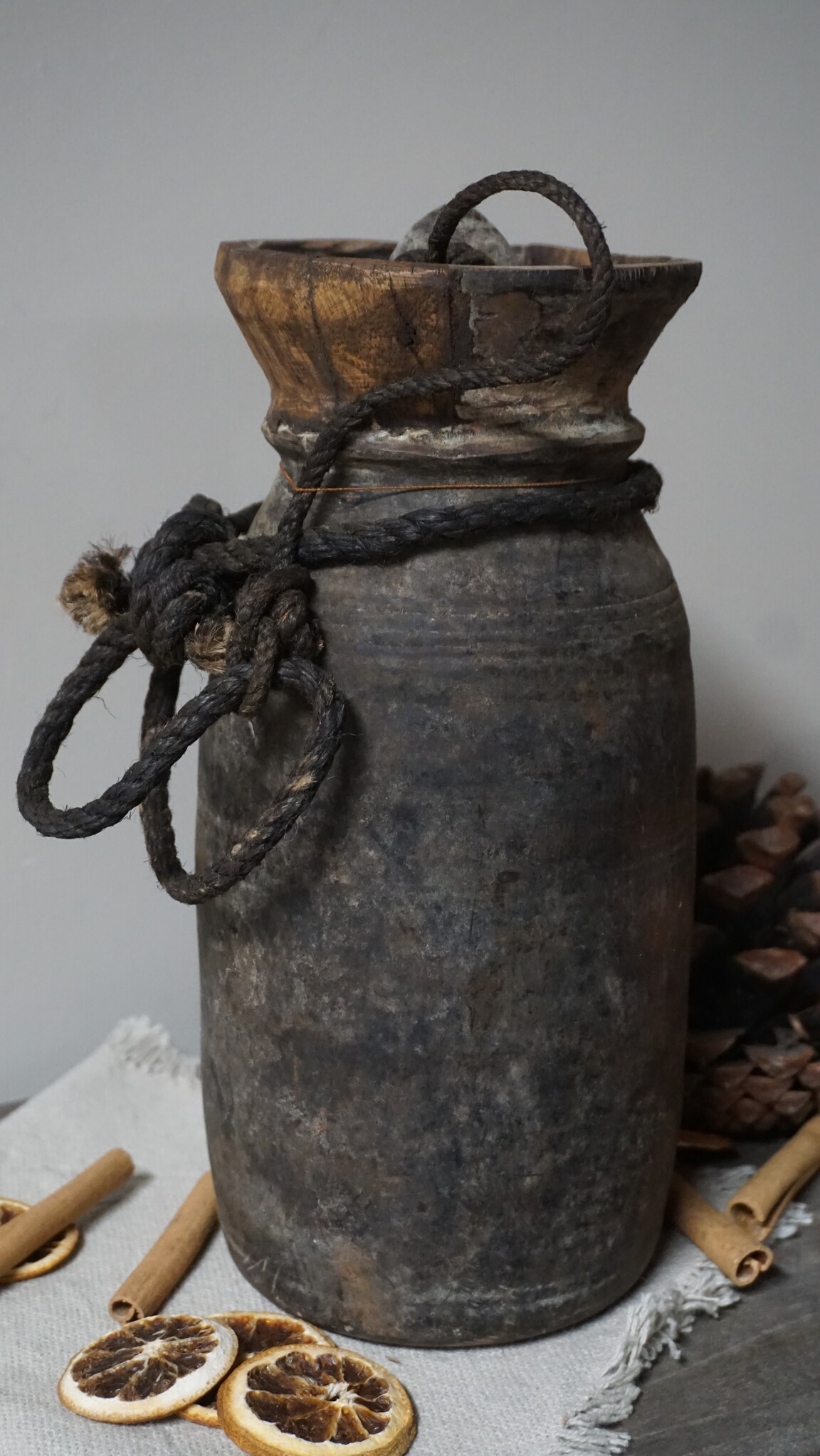 Rene Houtman Nepalese Houten Pot Met Deksel | H28 x D13 cm