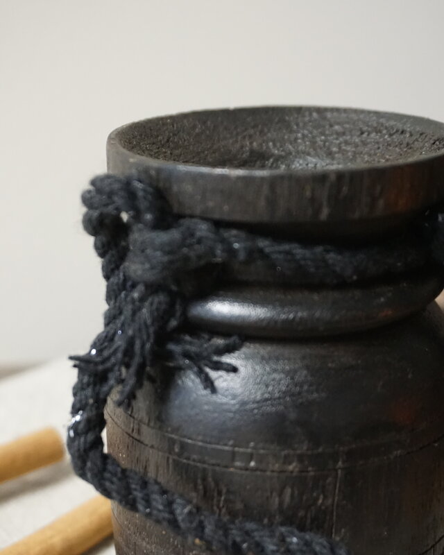 Rene Houtman Nepalese Houten Pot | H11 x D7 cm