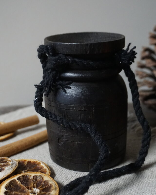 Rene Houtman Nepalese Houten Pot | H11 x D7 cm