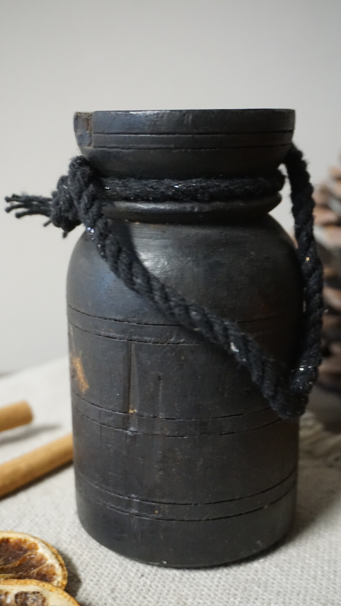 Rene Houtman Nepalese Houten Pot Mini | Nr 2 | H13 x D7 cm