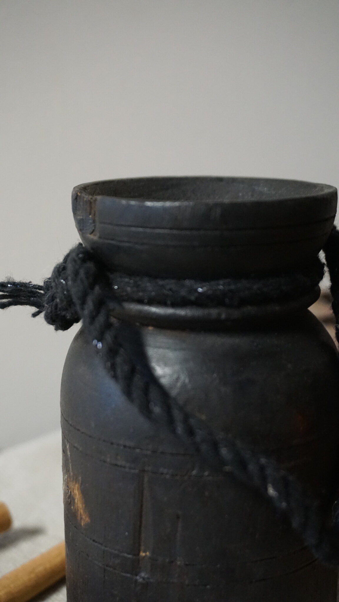 Rene Houtman Nepalese Houten Pot Mini | Nr 2 | H13 x D7 cm