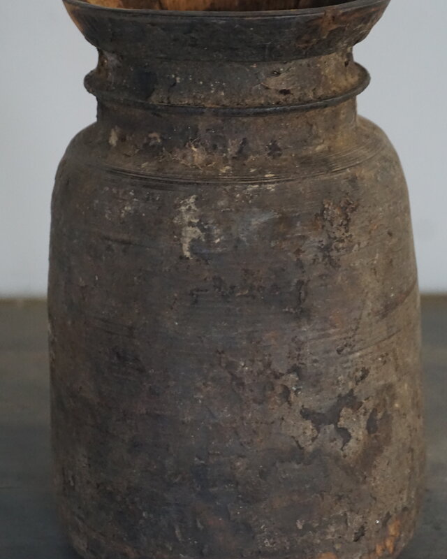 Aura Peeperkorn Nepalese Houten Pot | S | H22 x D12 cm