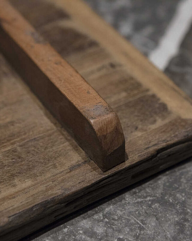 Be-Uniq Bajot | Oud Verweerd Hout | H5 x B30 x D50 cm