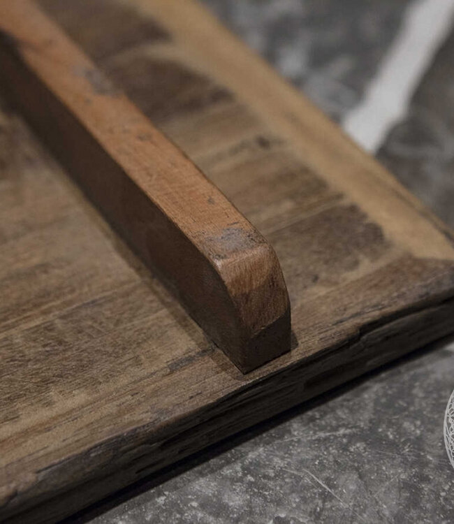 Be-Uniq Bajot | Oud Verweerd Hout | H5 x B30 x D50 cm