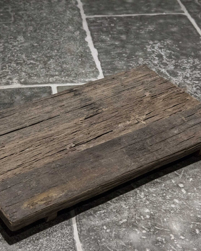 Be-Uniq Bajot | Oud Verweerd Hout | H5 x B30 x D50 cm