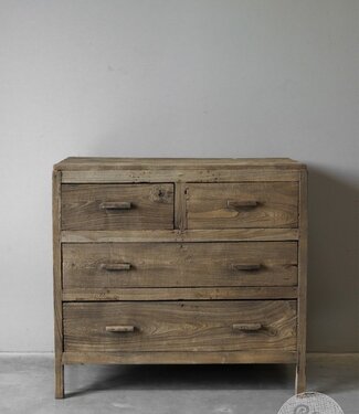 Be-Uniq Oude Ladekast | Rustiek Verweerd | H90 x B107 x D46 cm