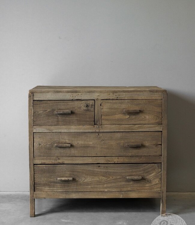 Be-Uniq Oude Ladekast | Rustiek Verweerd | H90 x B107 x D46 cm