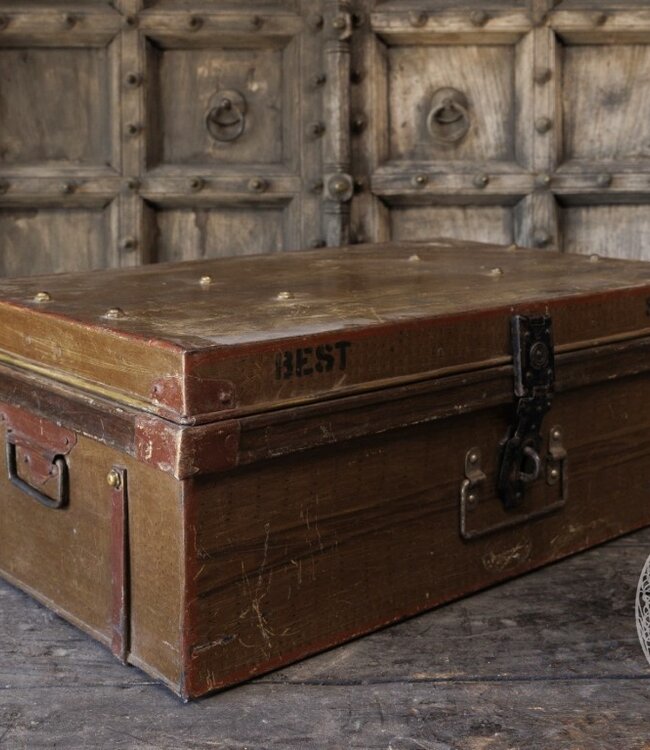 Be-Uniq Oude Metalen Koffer | India | H26 x B70 x D44 cm