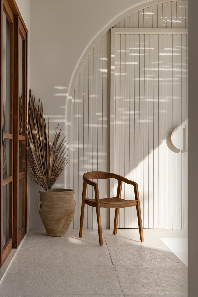 Bazar Bizar The Nihi Oka Dining Chair - Outdoor