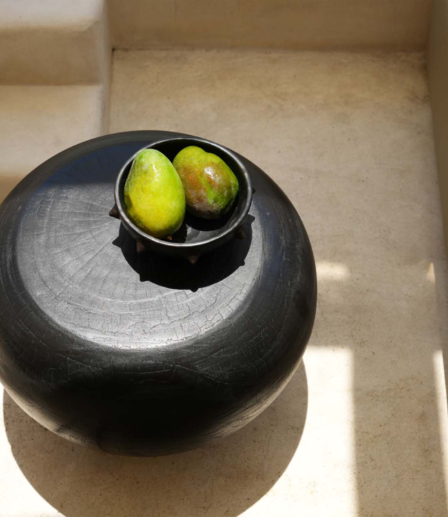 Bazar Bizar De Burned Etnische Kom