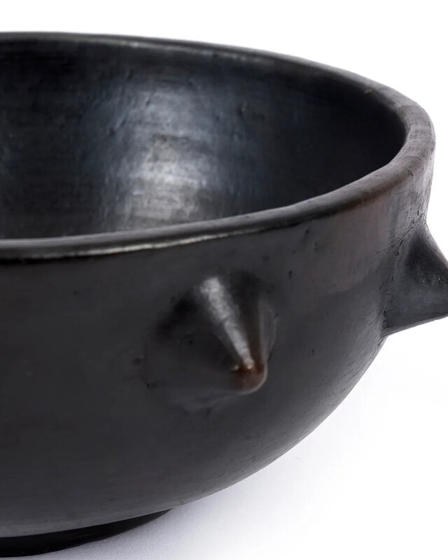 Bazar Bizar De Burned Etnische Kom