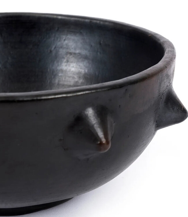 Bazar Bizar De Burned Etnische Kom