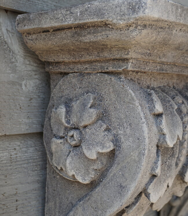 Il Cupido Wandconsole | Beton | H52 x B23 x D16,5 cm