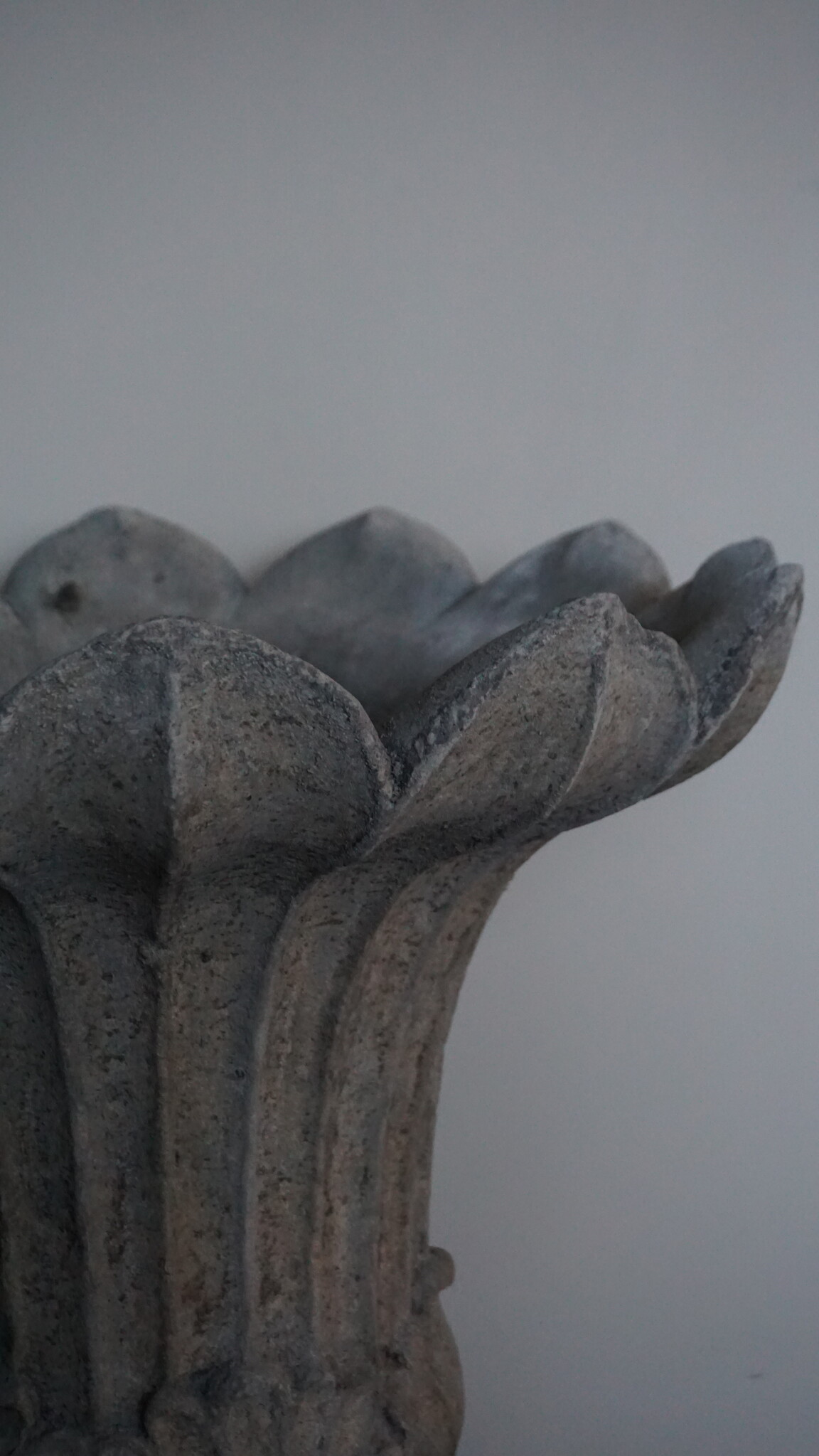Il Cupido Bloembak Tulp | Beton | H70 x D60 cm