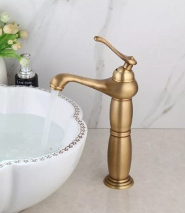 Rene Houtman Landelijke Wastafelkraan | Brons | H27,5 cm