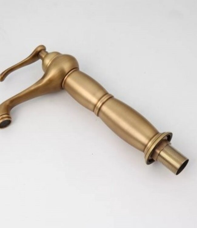 Rene Houtman Landelijke Wastafelkraan | Brons | H27,5 cm