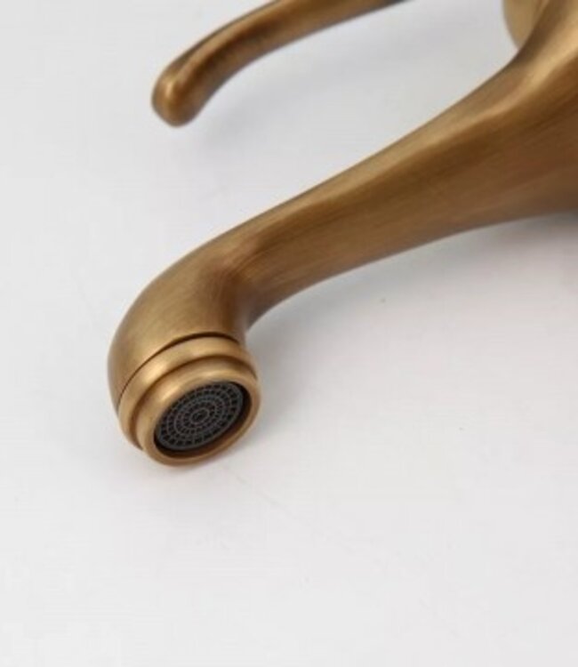 Rene Houtman Landelijke Wastafelkraan | Brons | H27,5 cm