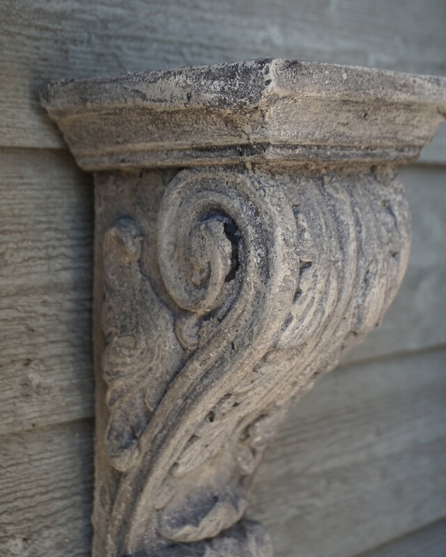Il Cupido Wandconsole | Beton | H33 x B13 x D13 cm