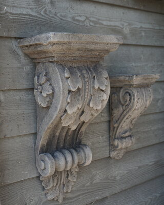 Il Cupido Wandconsole | Beton | H33 x B13 x D13 cm
